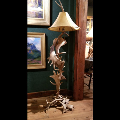 Fallow deer antler lamp